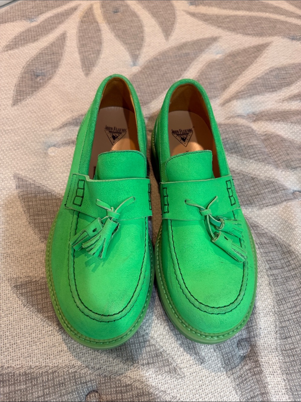 John Fluevog Unisex Vibrant Green Tassel Loafers Men’s 8 - Woman’s 10